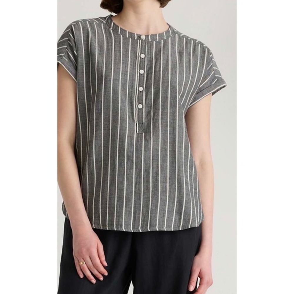 Quince 100% Organic Cotton Gauze Roll Sleeve Shirt Grey White Stripe Small